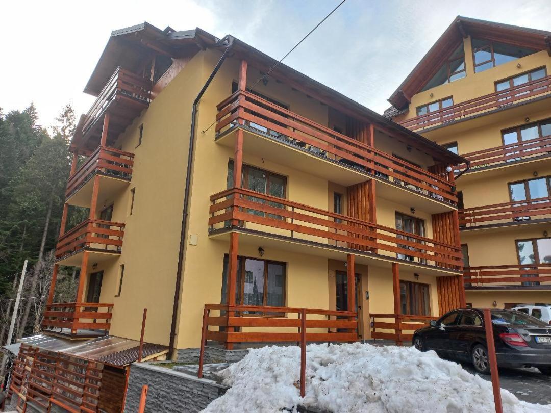 Kalinderu Luxury Ski Loft Буштені Екстер'єр фото