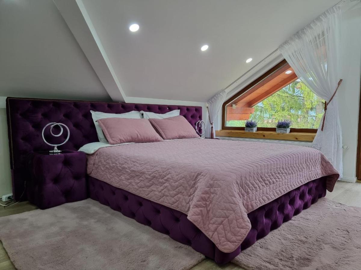 Kalinderu Luxury Ski Loft Буштені Екстер'єр фото